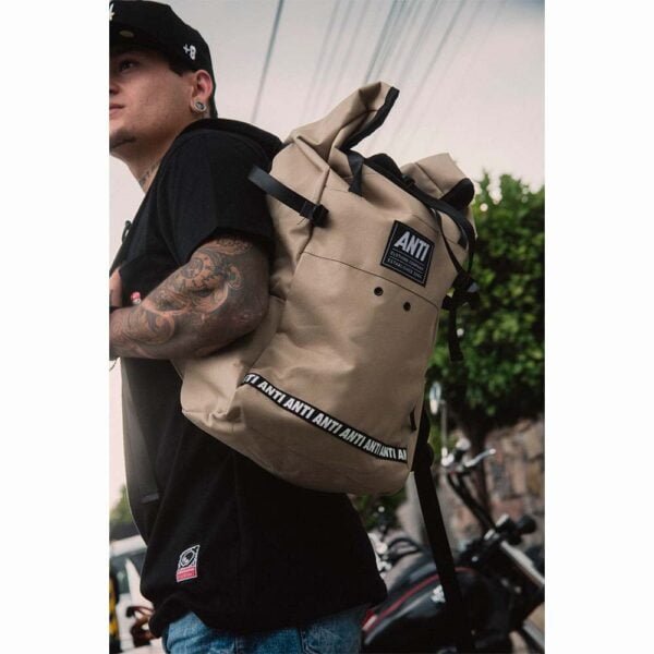 Antifashion mochila camping beige - Image 2