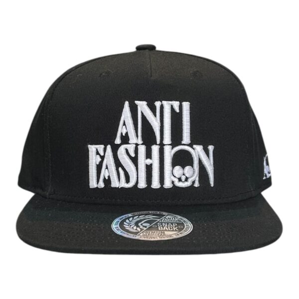 ANTIFASHION SNAP TEND