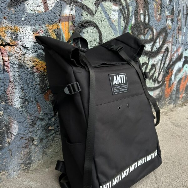 ANTIFASHION MOCHILA CAMPING NEGRO