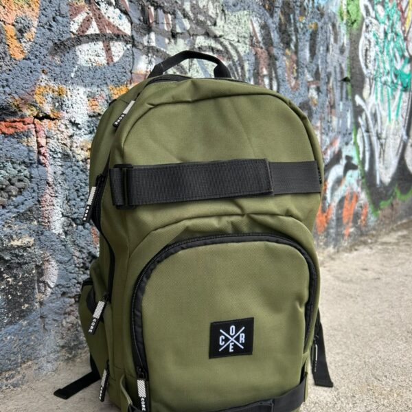 CORE MOCHILA PORTA SKATE OLIVO