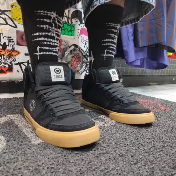 CIRCA TENIS 99 VULC HI BLACK GUM